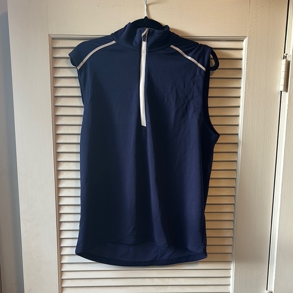 Men’s size medium zero restriction quarter zip golf vest - Picture 1 of 4